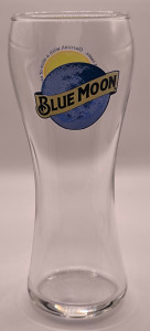 Blue Moon 2022 pint glass glass