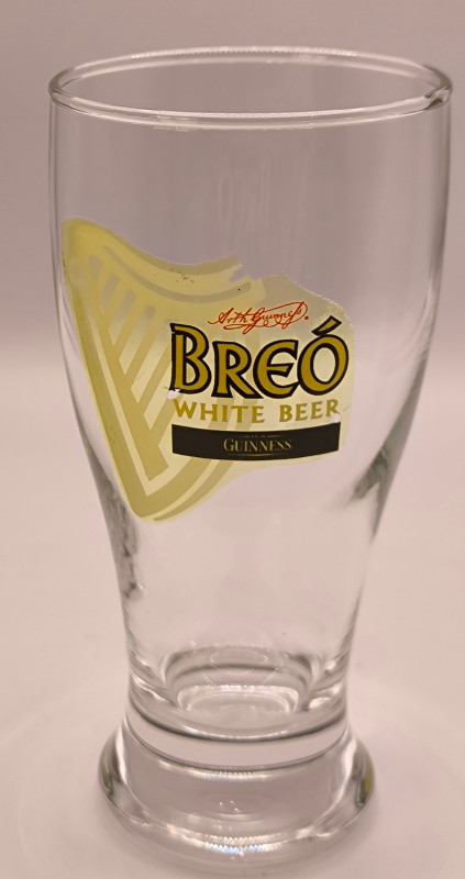 Guinness Breo half pint glass glass