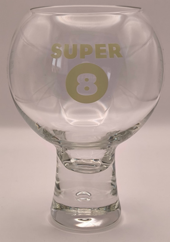 Super 8 2023 40cl glass glass