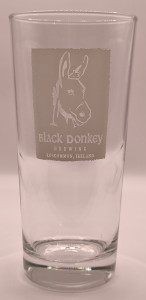 Black Donkey 2018 pint glass glass